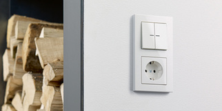 JUNG KNX Taster F 10 bei Elektro-Service Kießling GmbH in Großenhain OT Uebigau