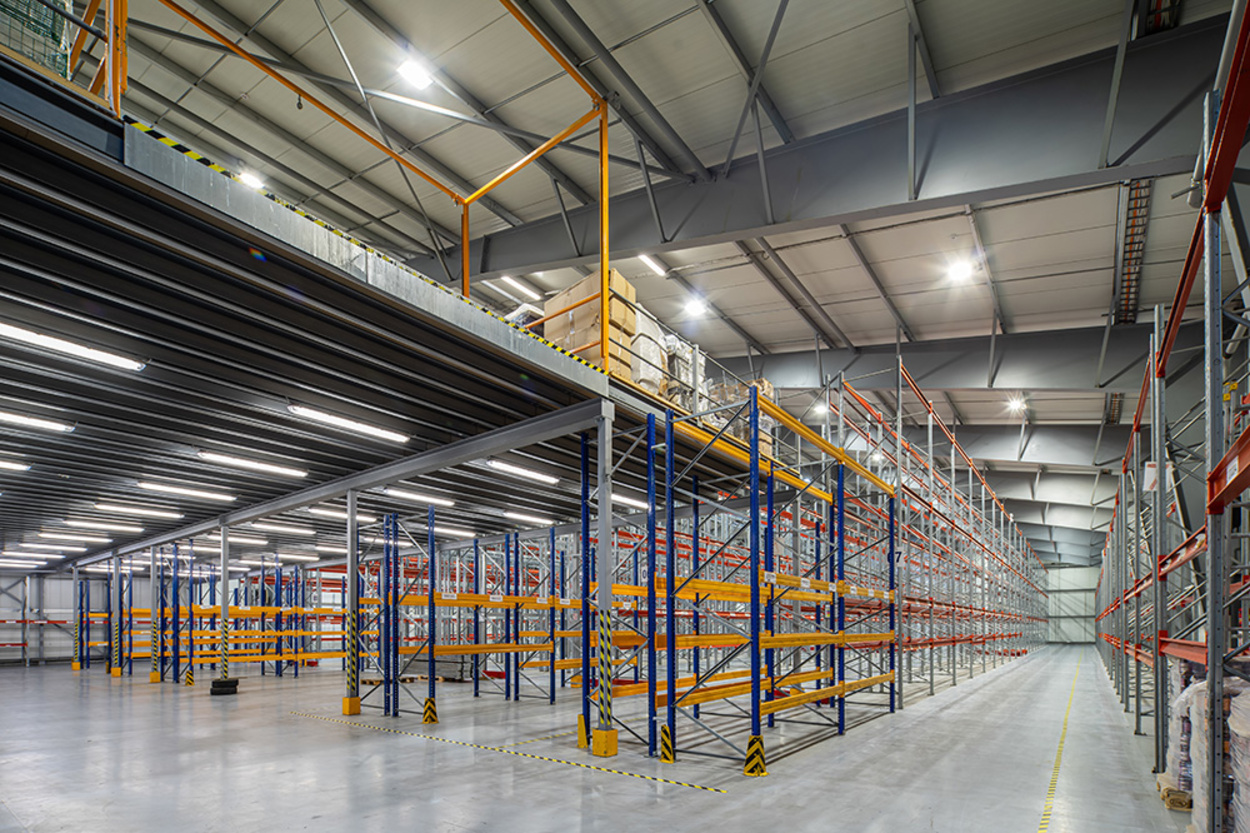 Industrie­beleuchtung bei Elektro-Service Kießling GmbH in Großenhain OT Uebigau