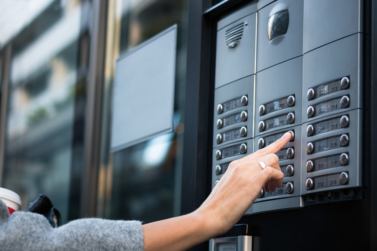 Sprech­anlagen bei Elektro-Service Kießling GmbH in Großenhain OT Uebigau
